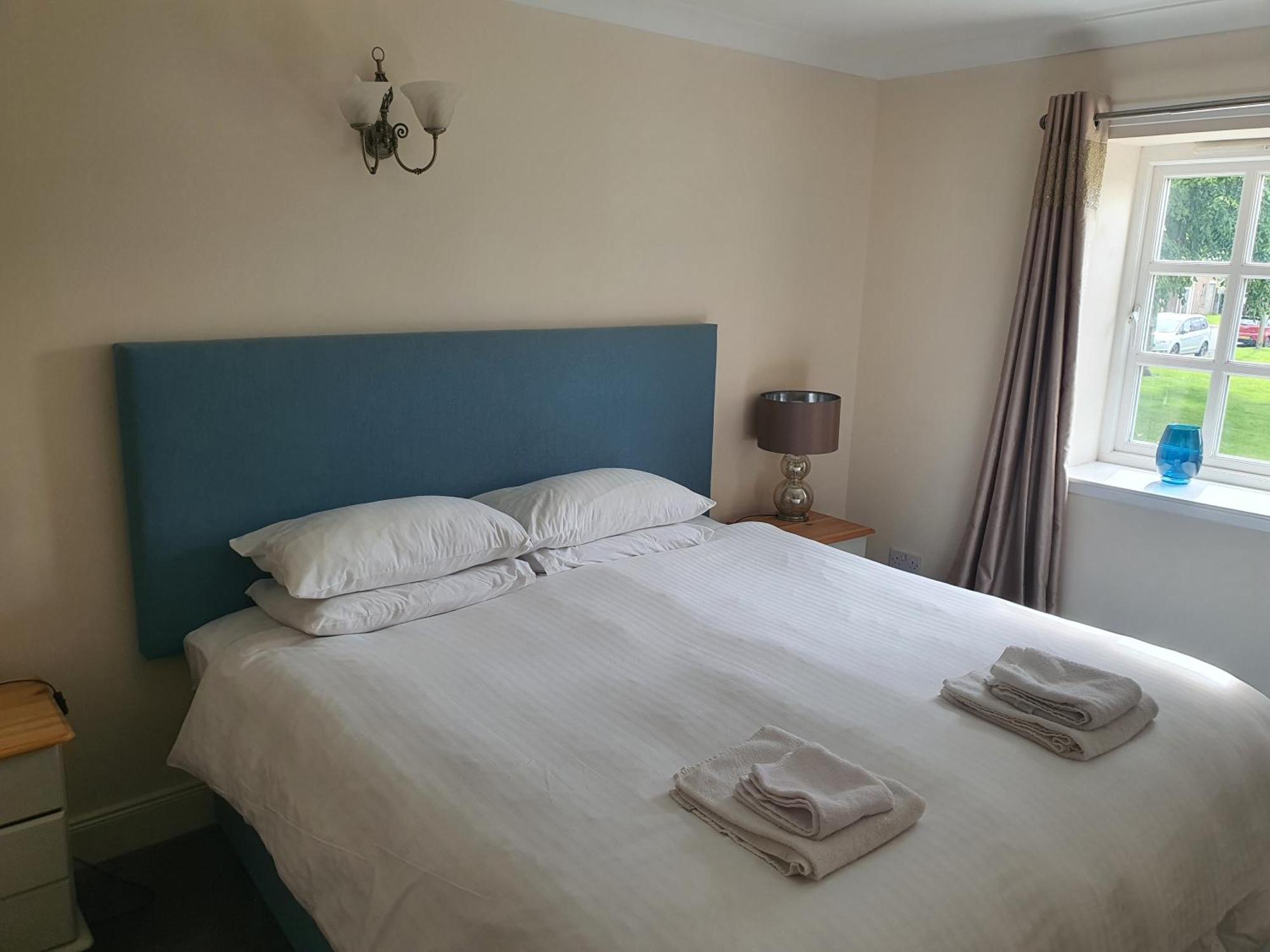 The Border Hotel Kirk Yetholm Экстерьер фото
